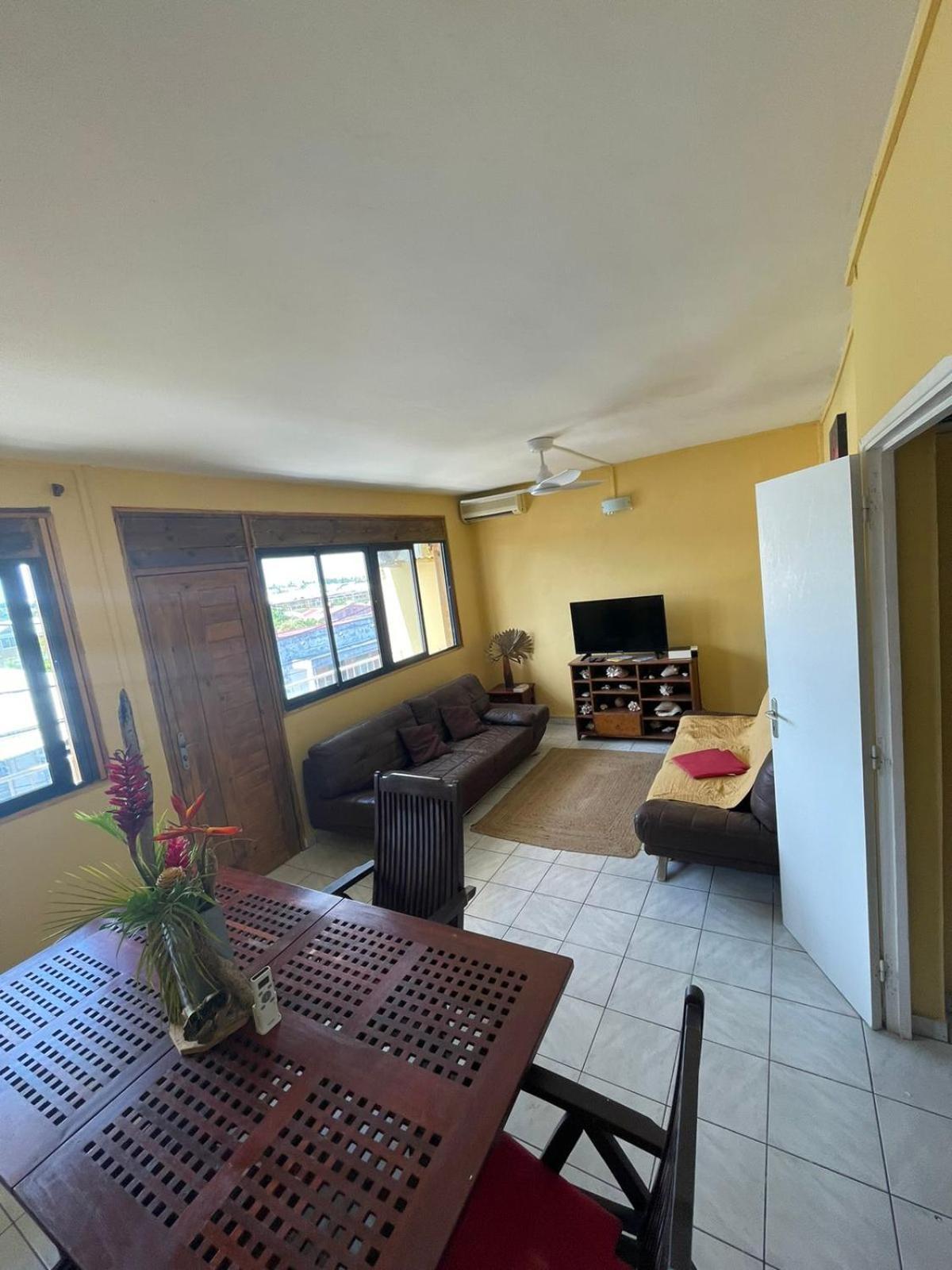Appartement Tout Confort Sainte-Anne  Eksteriør bilde