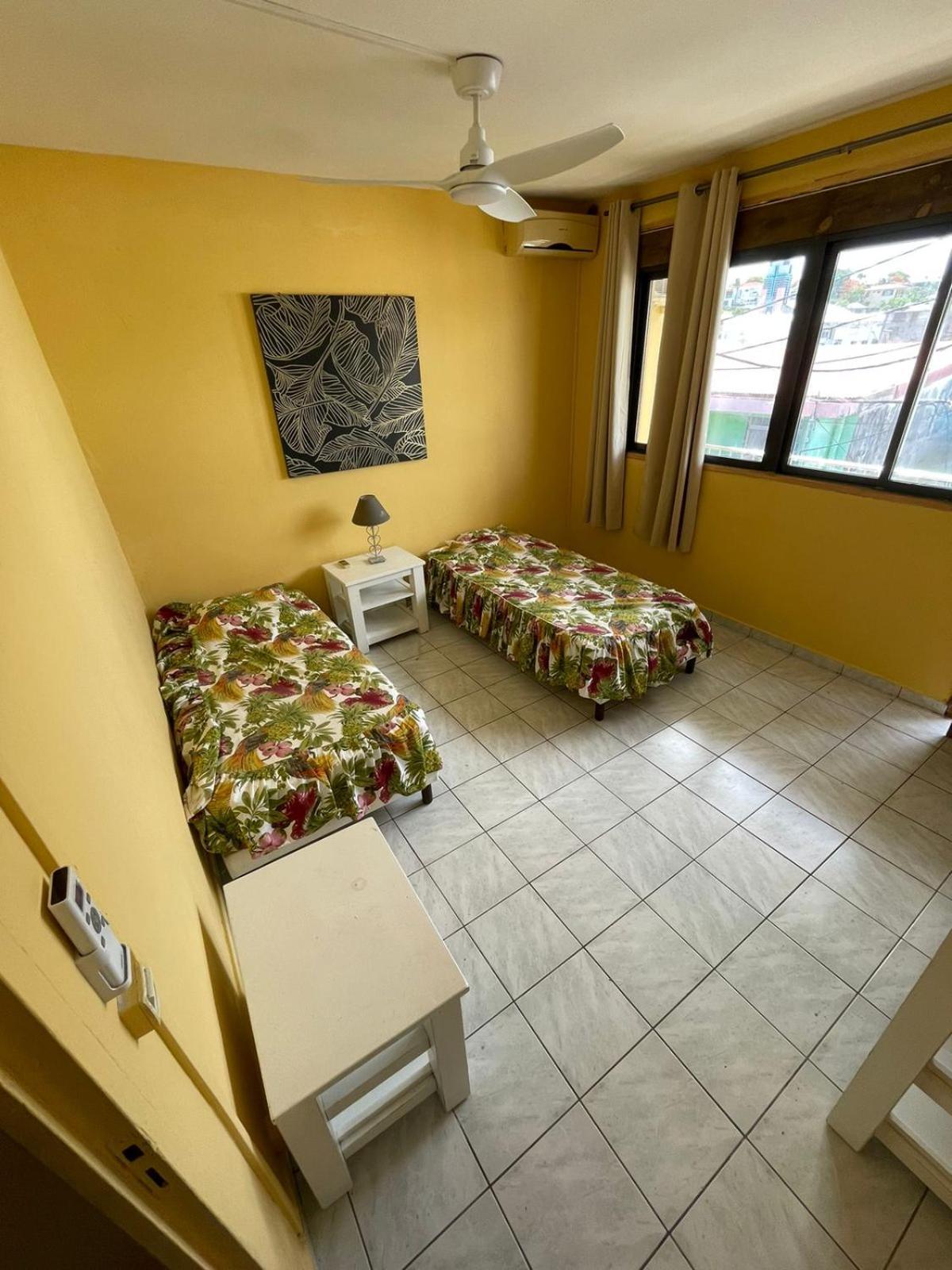 Appartement Tout Confort Sainte-Anne  Eksteriør bilde