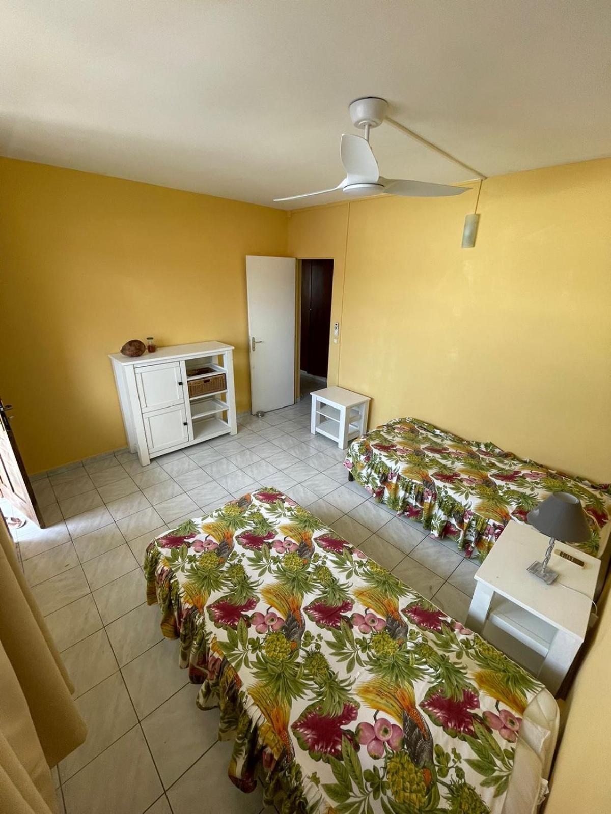 Appartement Tout Confort Sainte-Anne  Eksteriør bilde